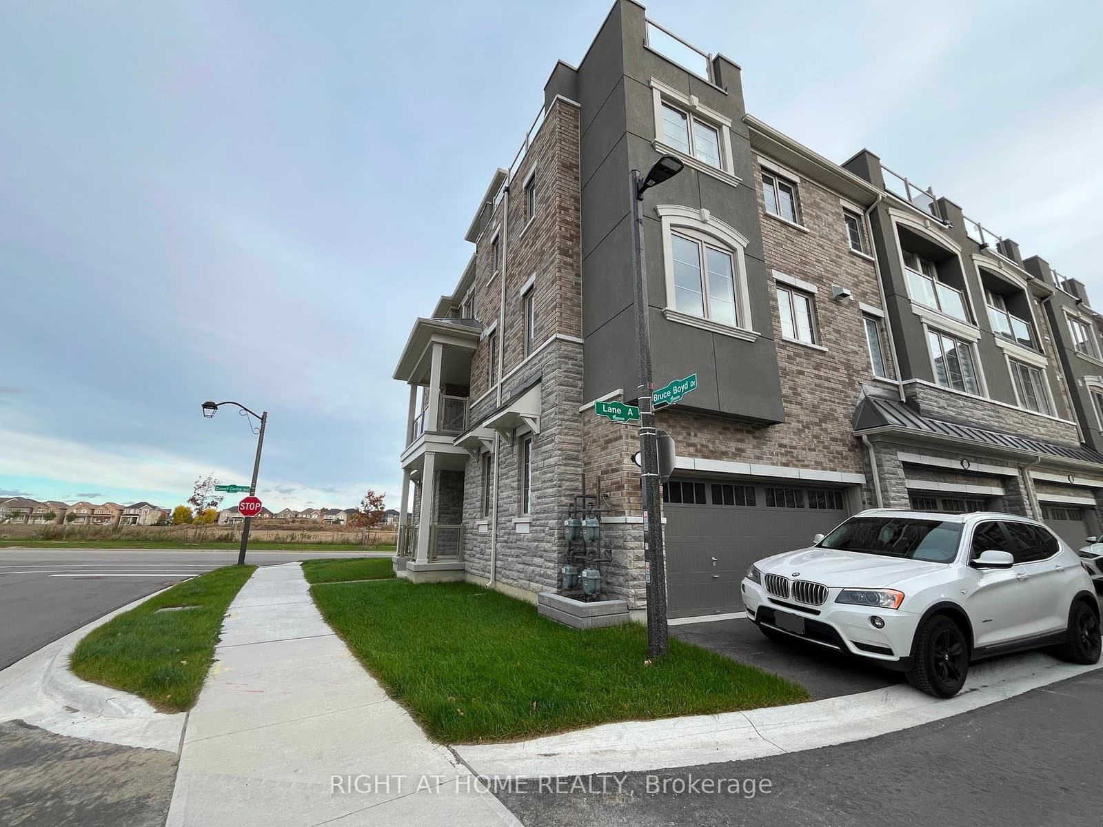 1 Bruce Boyd Drive thumbnail 4