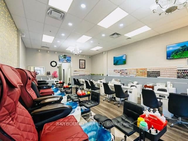 2499 Rutherford Road, Unit 10 thumbnail 4
