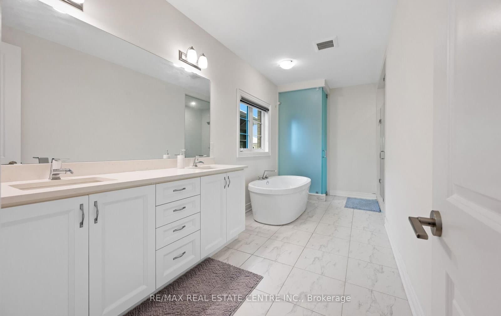 160 Wainfleet Crescent thumbnail 34