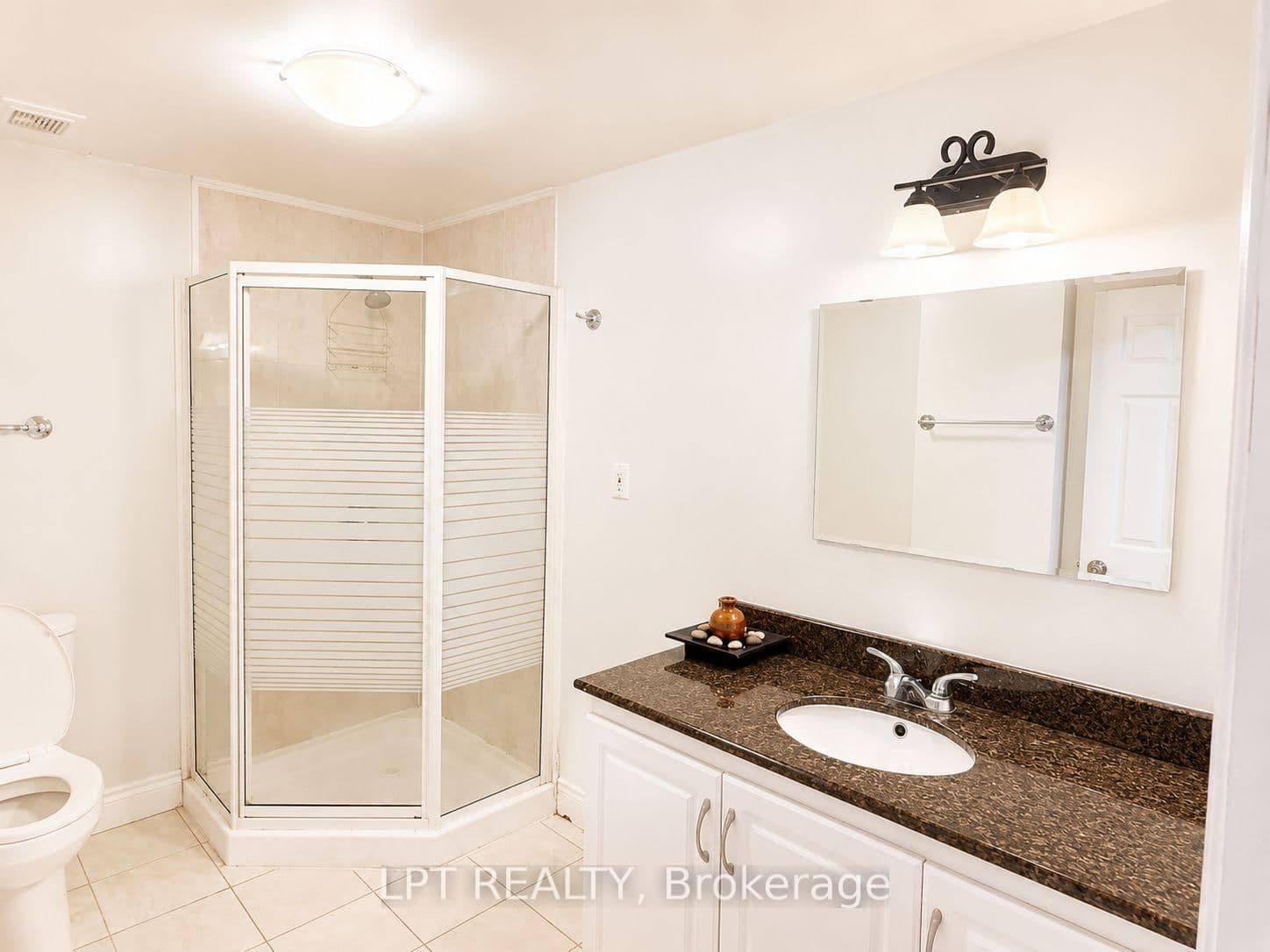 14 Hazelton Avenue, Unit Basement thumbnail 10