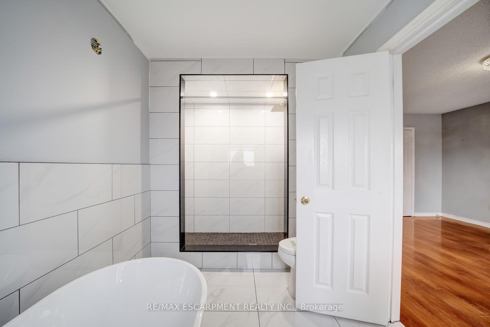 84 Andriana Crescent thumbnail 19