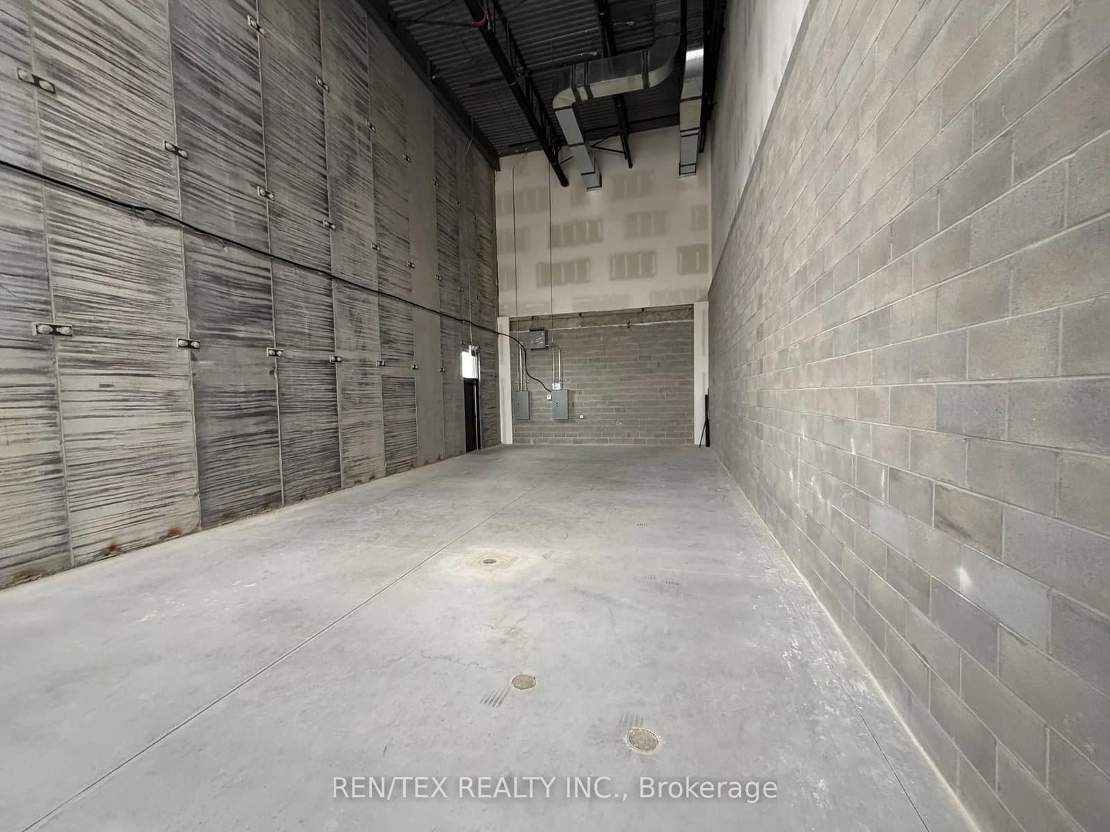 169 Cityview Boulevard, Unit 2 thumbnail 4