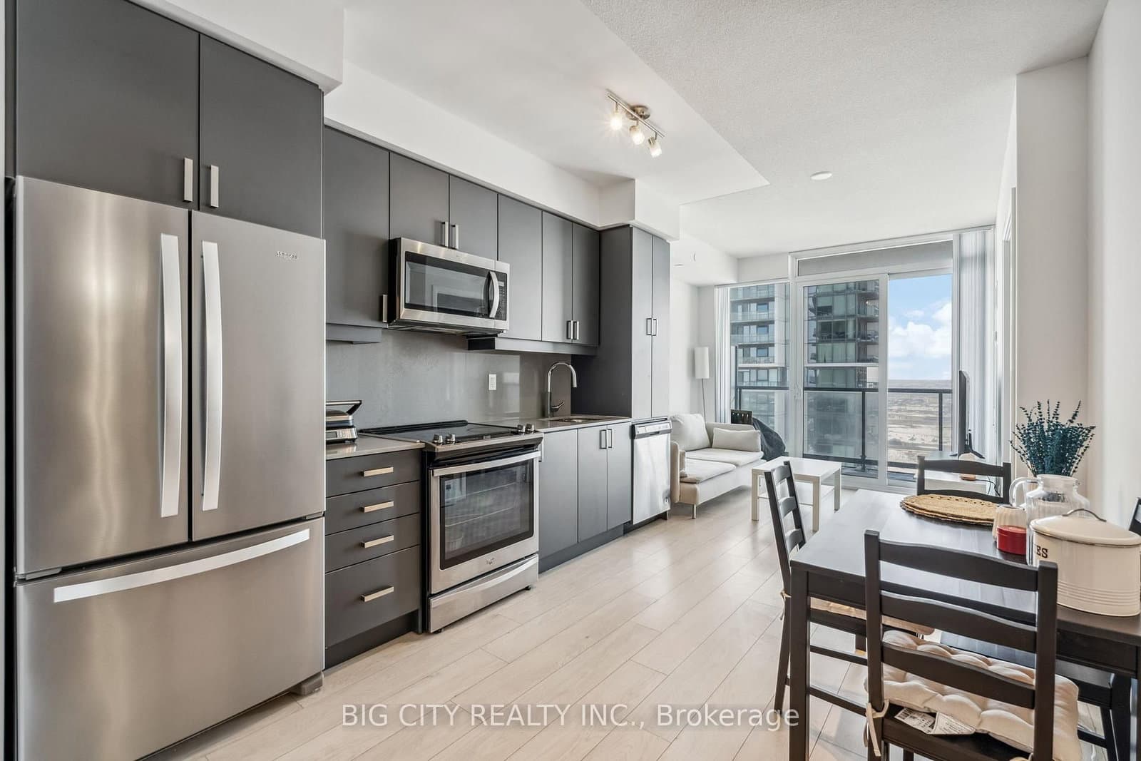 #3211 - 7895 Jane Street