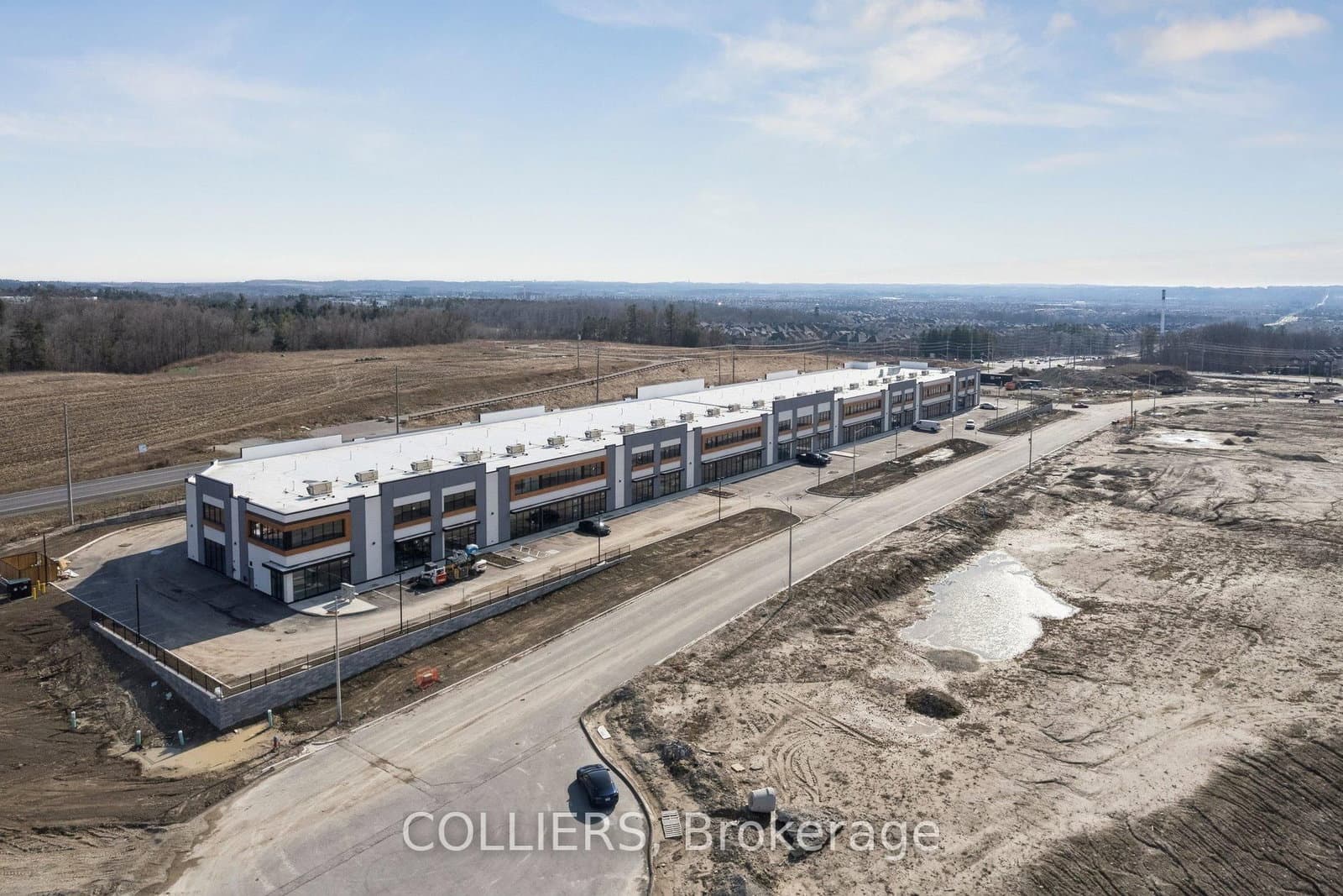 175 Melvin Robson Avenue, Unit 16 thumbnail 2