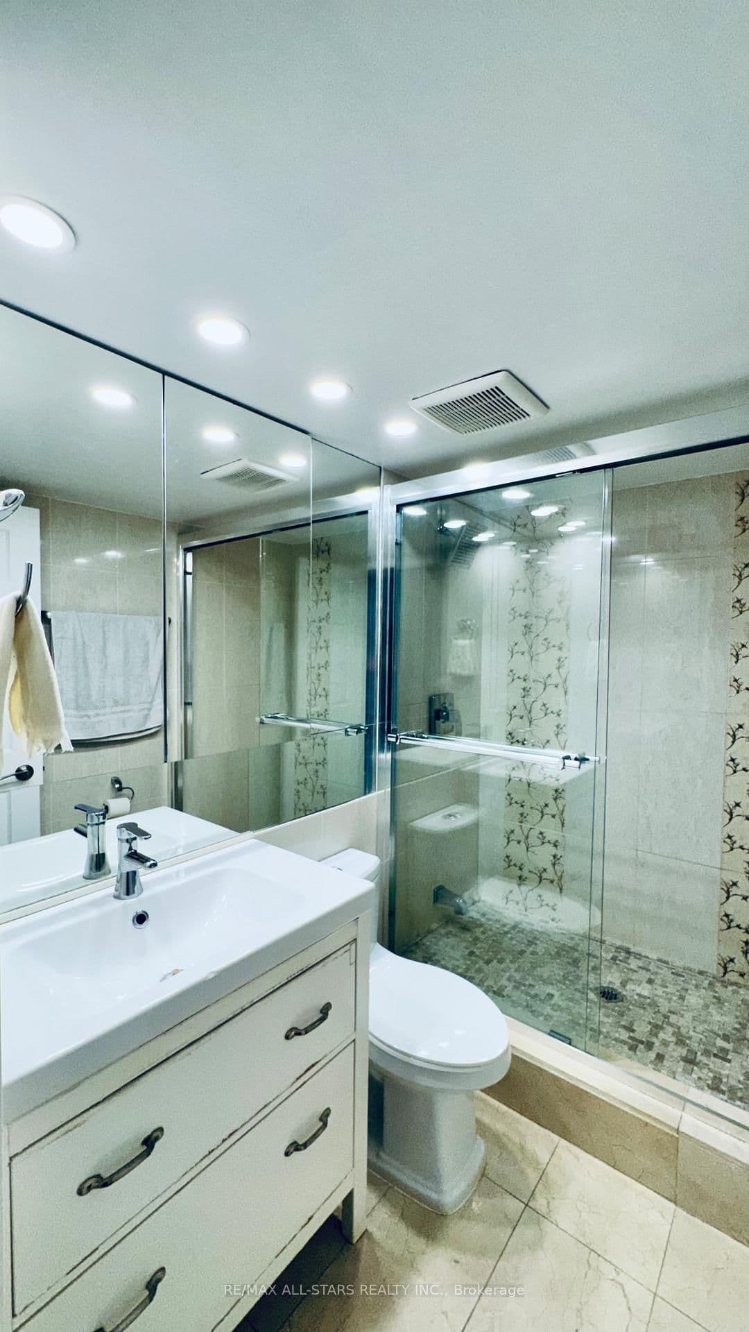 7601 Bathurst Street, Unit 402 thumbnail 13