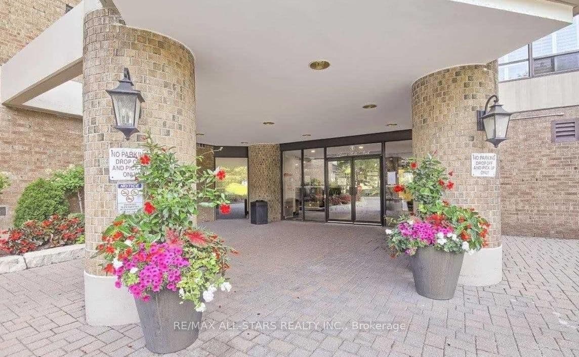 7601 Bathurst Street, Unit 402 thumbnail 28