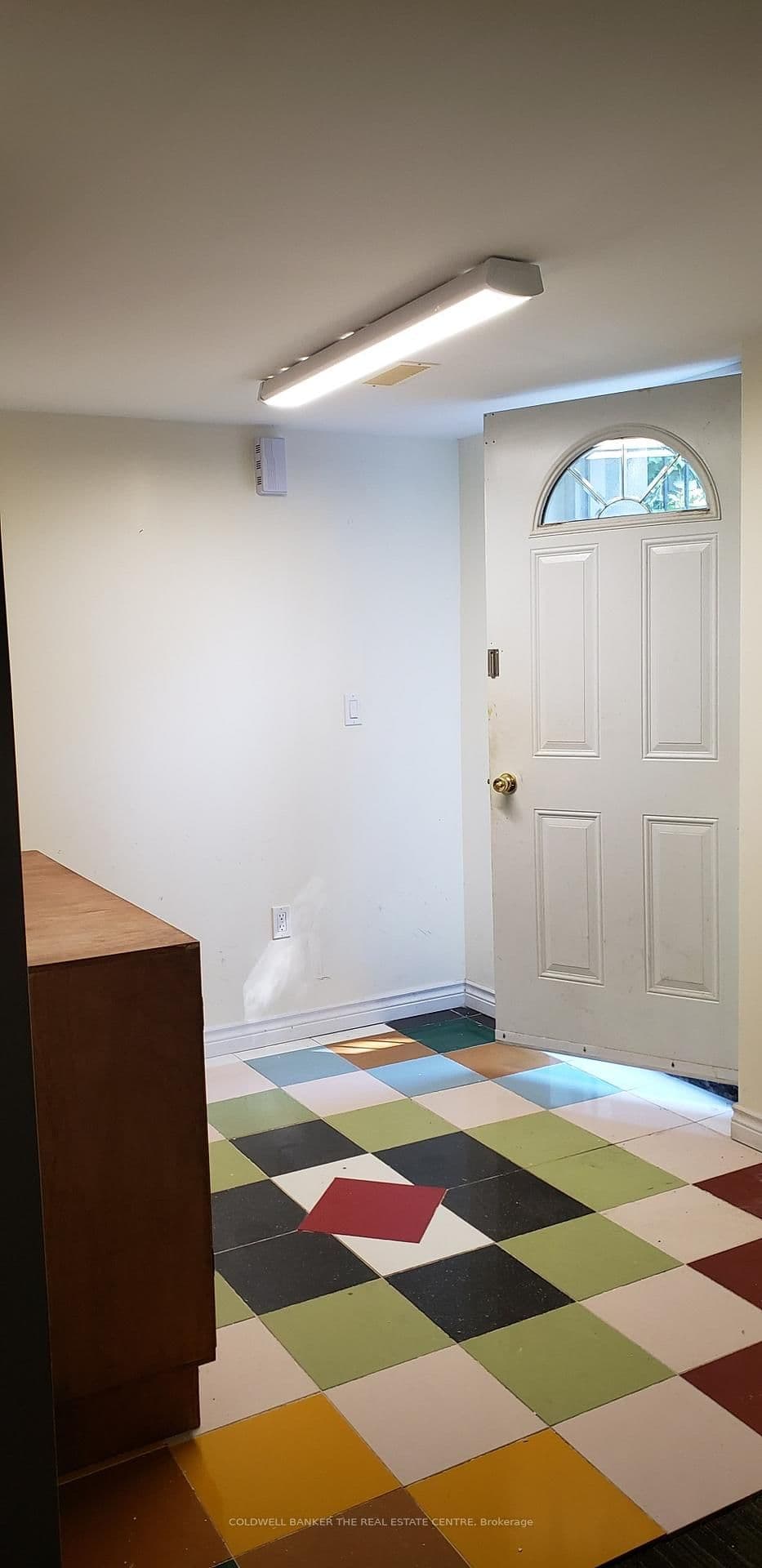 53 Meadowview Avenue, Unit Basement thumbnail 3