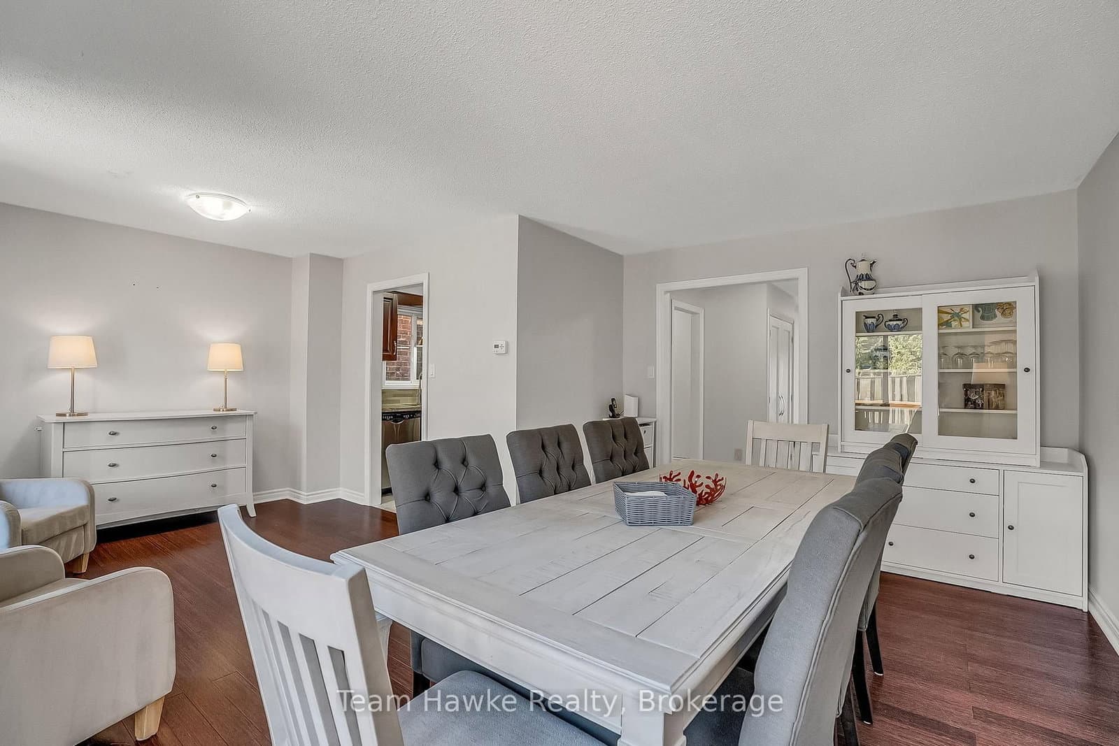 15 White Boulevard thumbnail 6