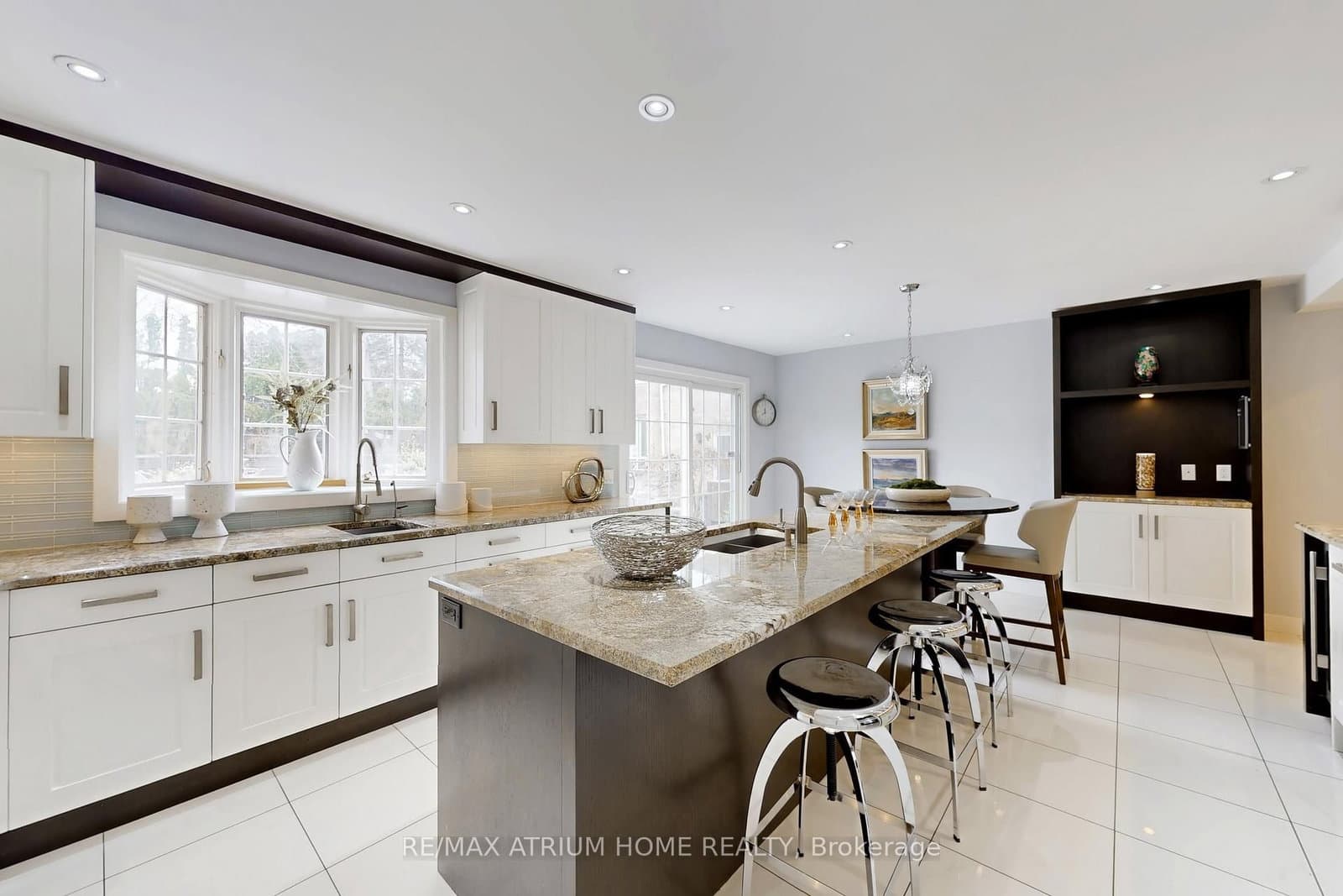 19 Limcombe Drive thumbnail 14