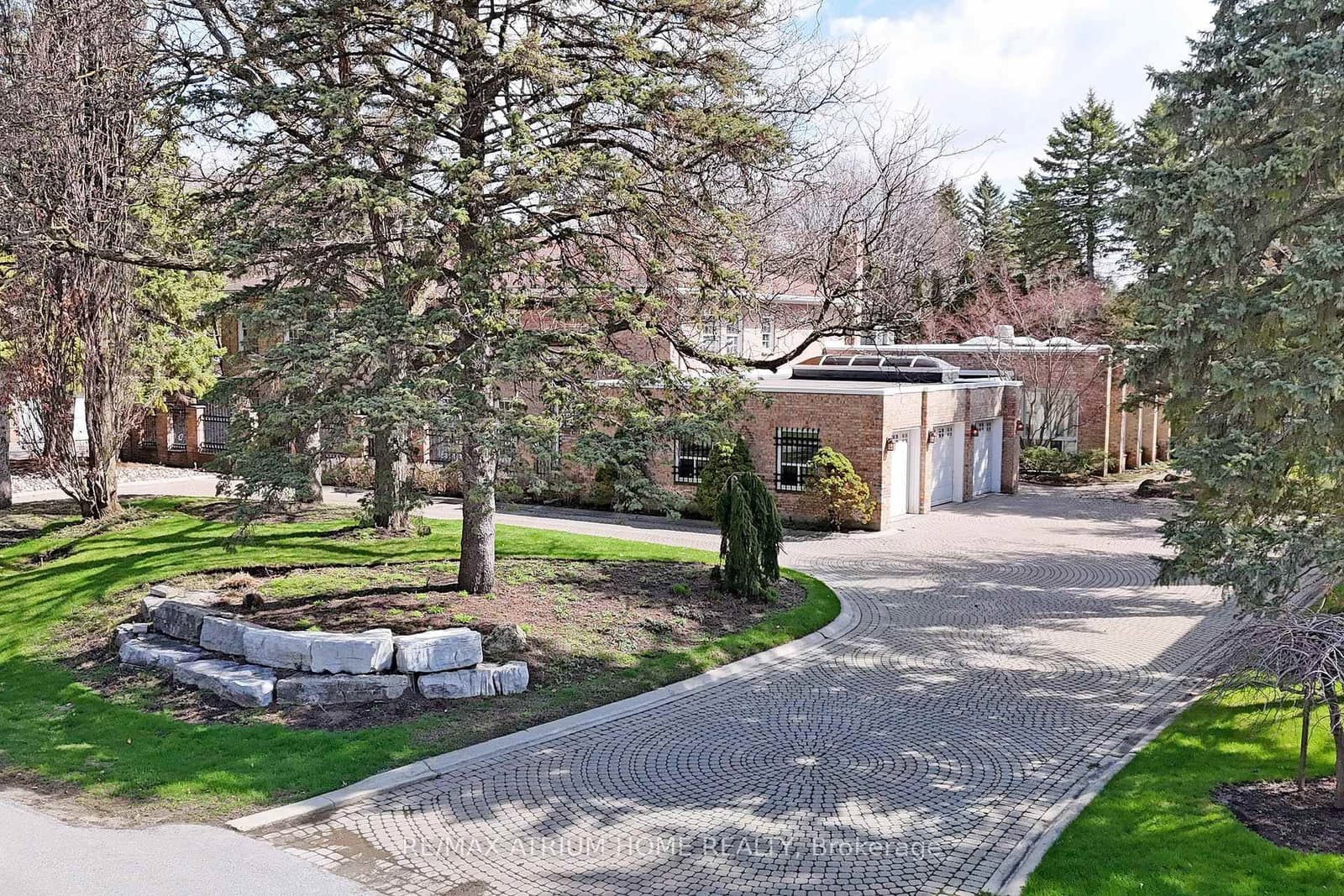 19 Limcombe Drive thumbnail 2
