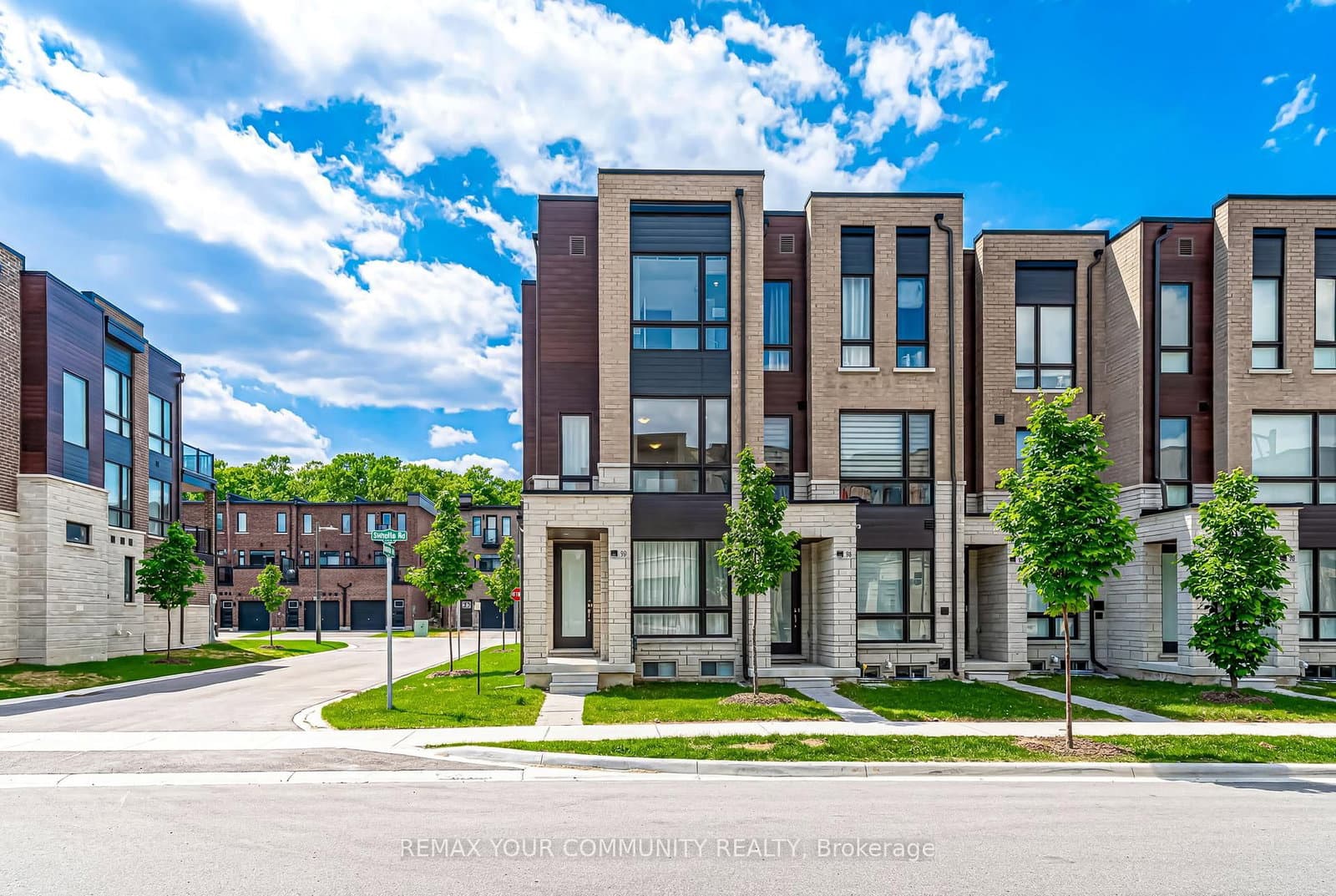 92 Stauffer Crescent