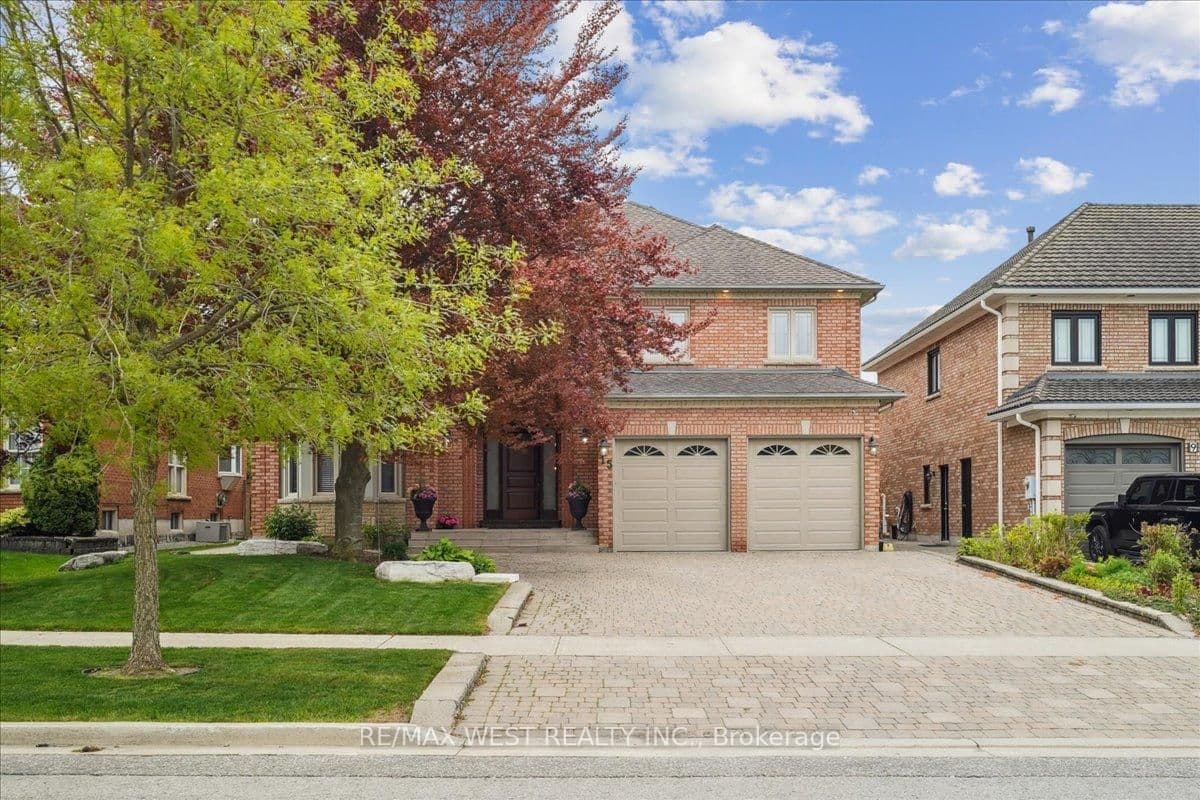 15 Brownlee Avenue - Image 1