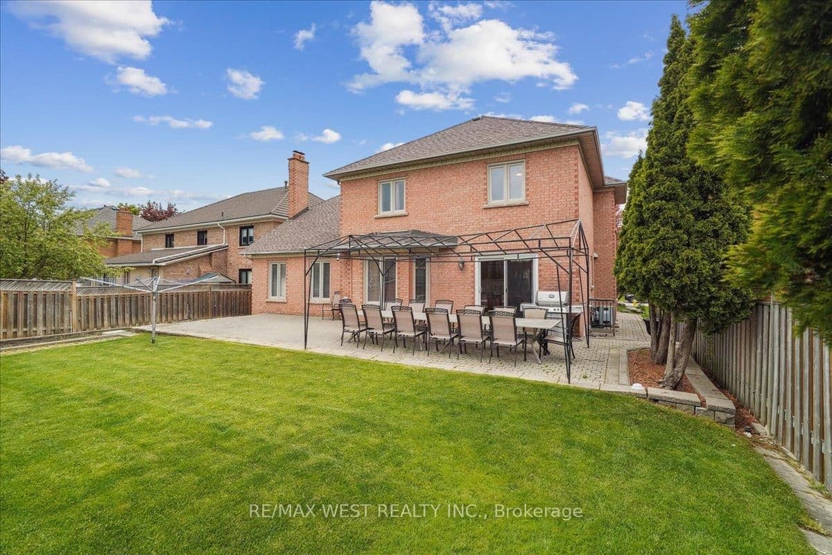 15 Brownlee Avenue thumbnail 27