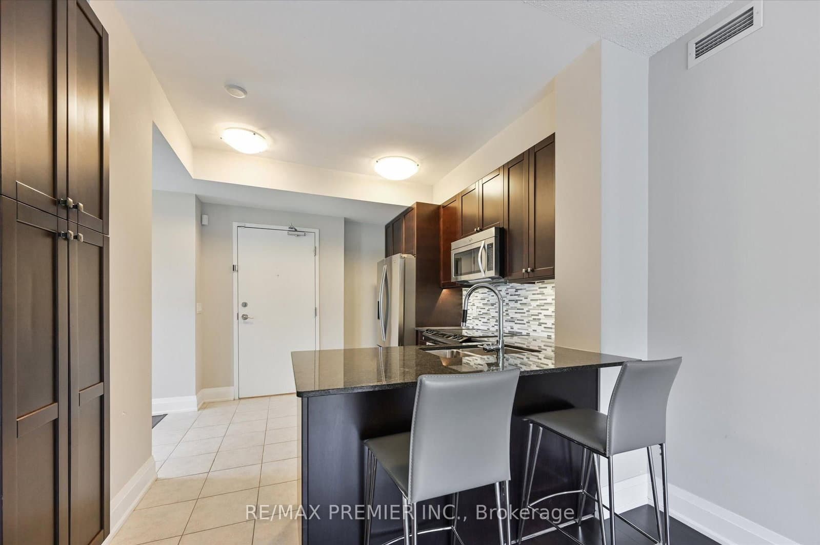 8302 Islington Avenue, Unit 517 thumbnail 11
