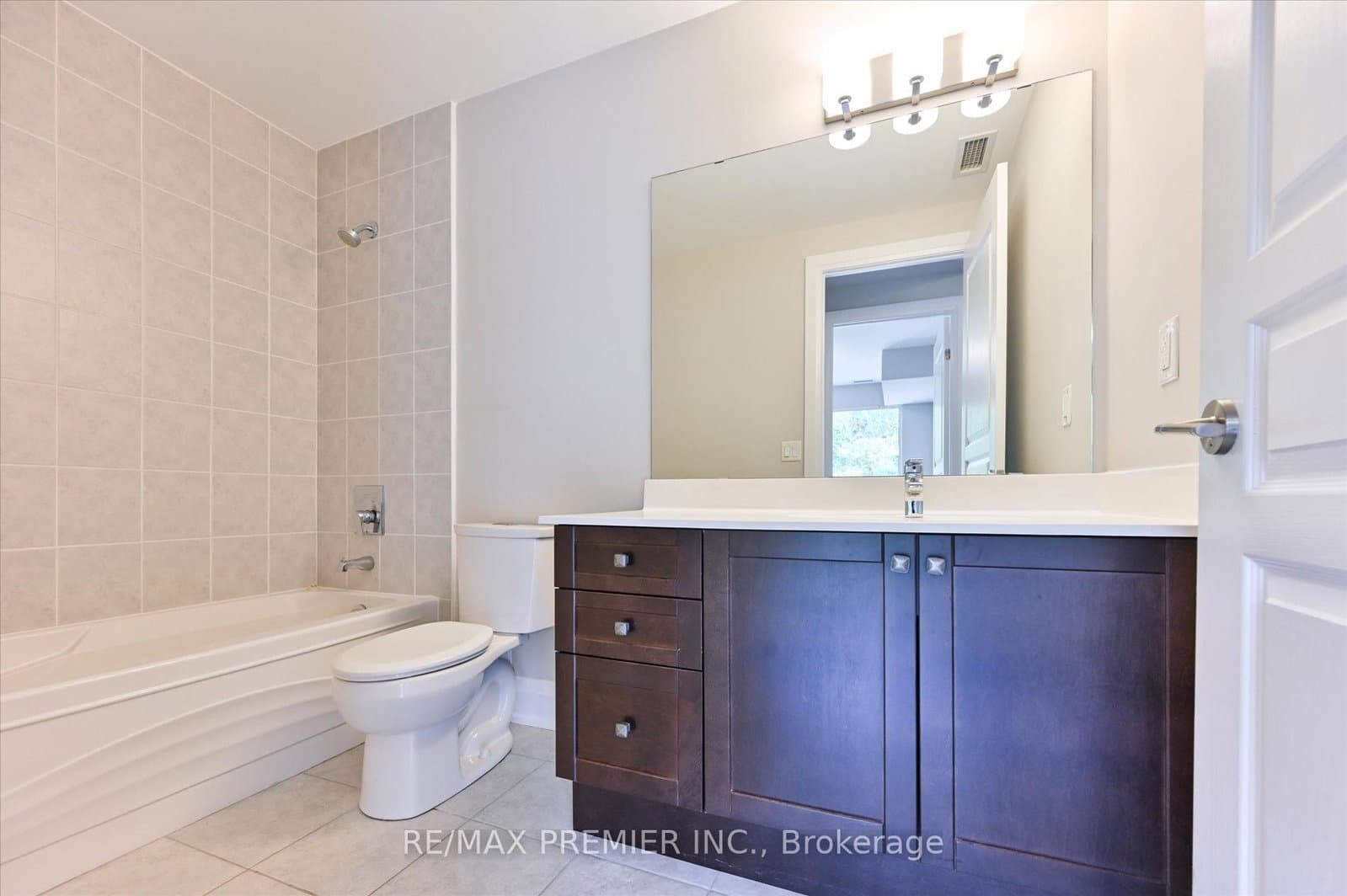 8302 Islington Avenue, Unit 517 thumbnail 24
