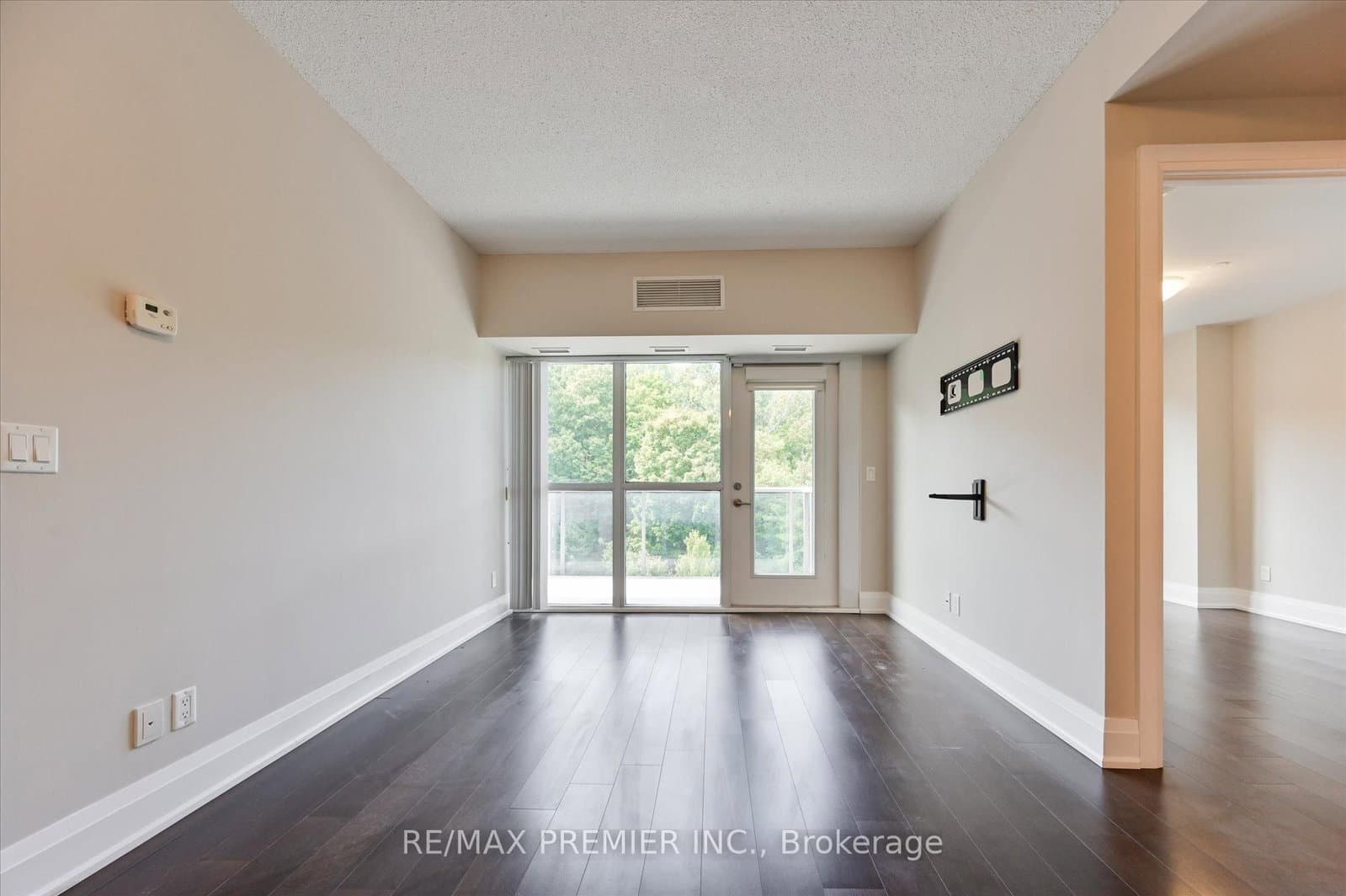 8302 Islington Avenue, Unit 517 thumbnail 8