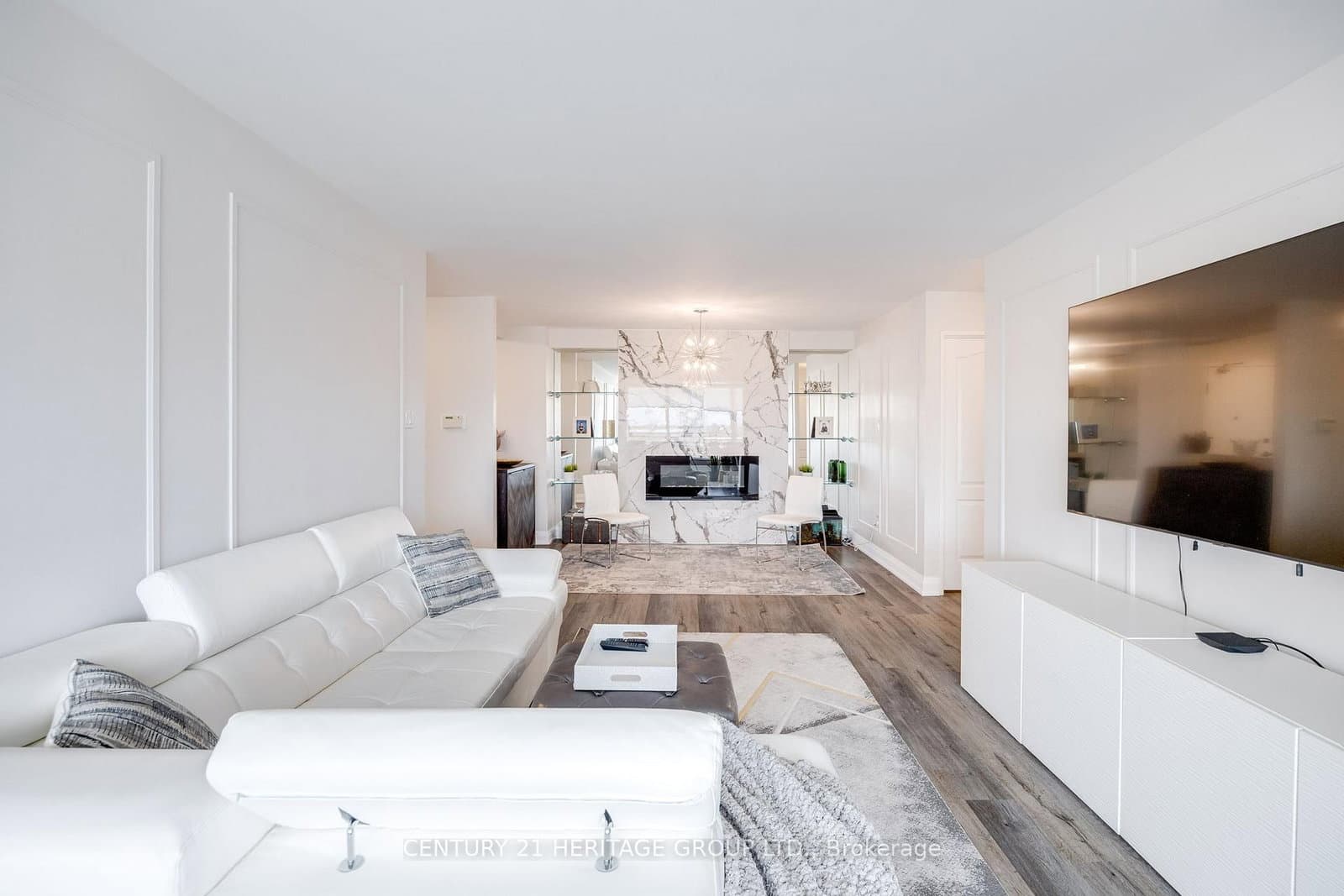 #707 - 7 Townsgate Drive