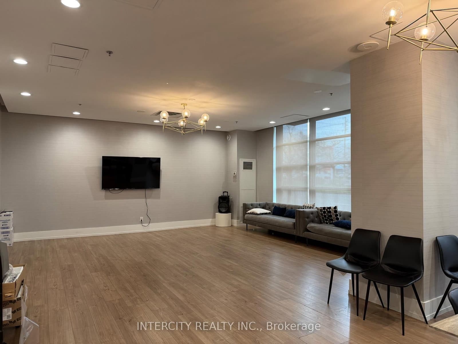 7730 Kipling Avenue, Unit 802 thumbnail 33