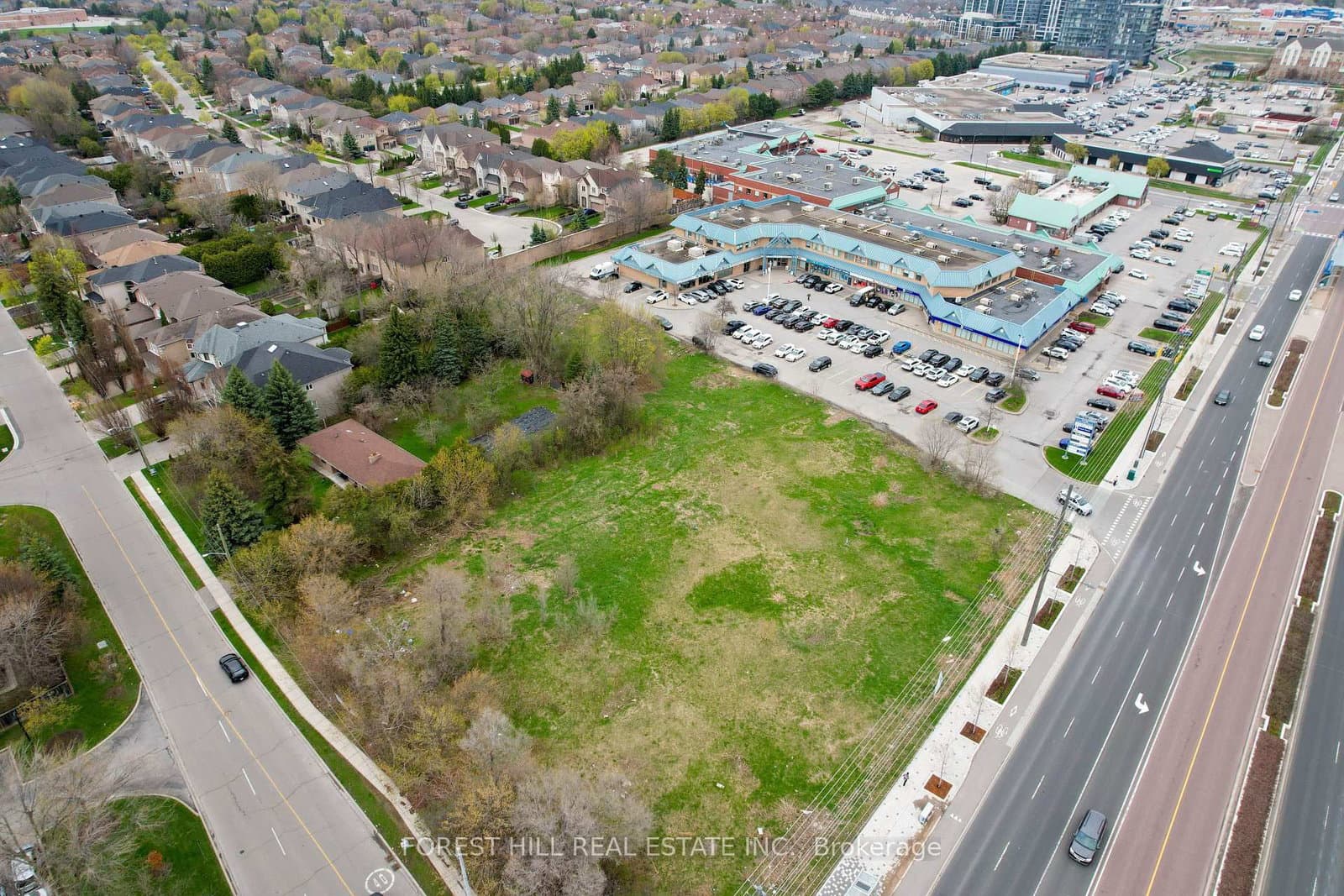 27 Vaughan Boulevard thumbnail 8