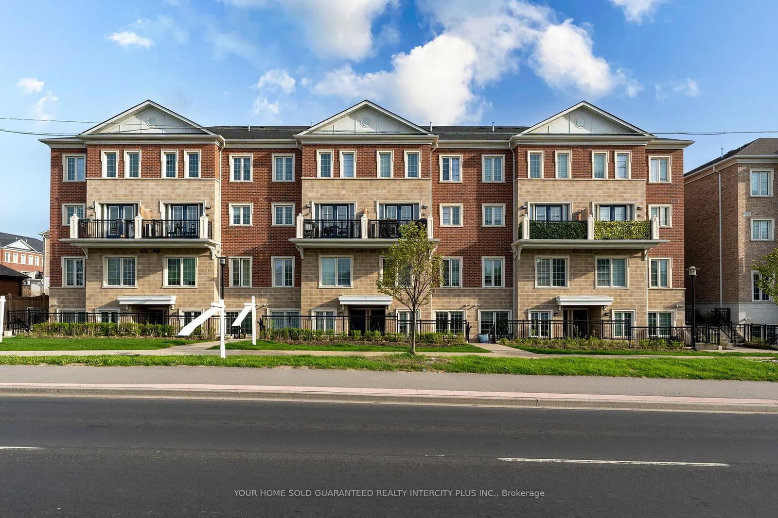 #E05 - 26 Bruce Street