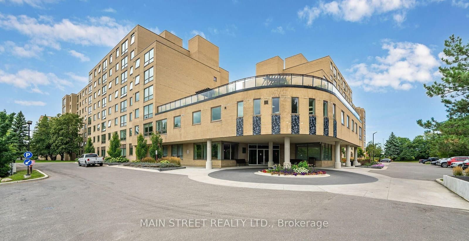 #314 - 326 Major Mackenzie Drive E