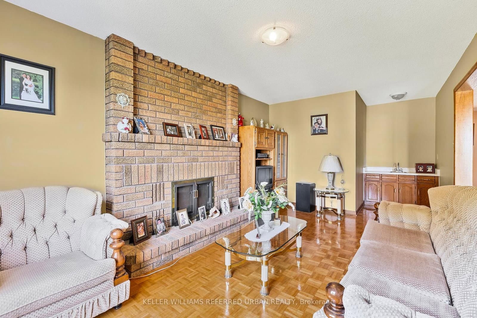 160 Miller Park Avenue thumbnail 13