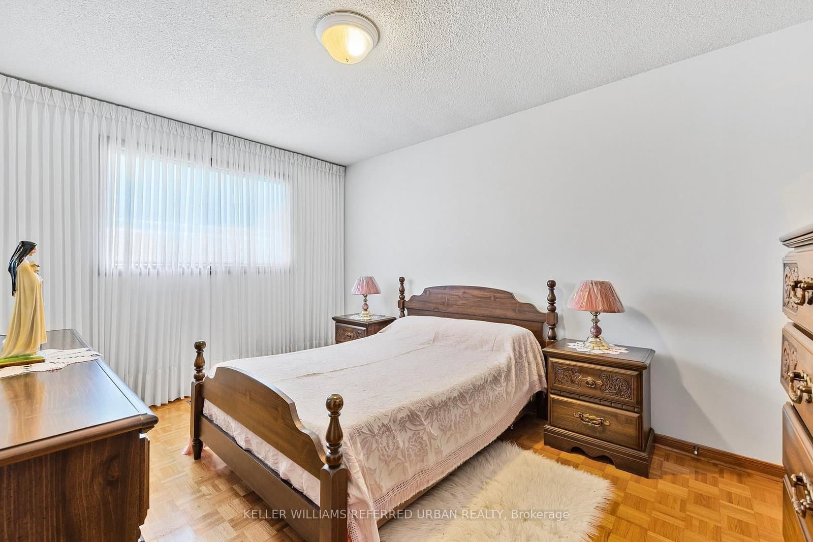160 Miller Park Avenue thumbnail 17