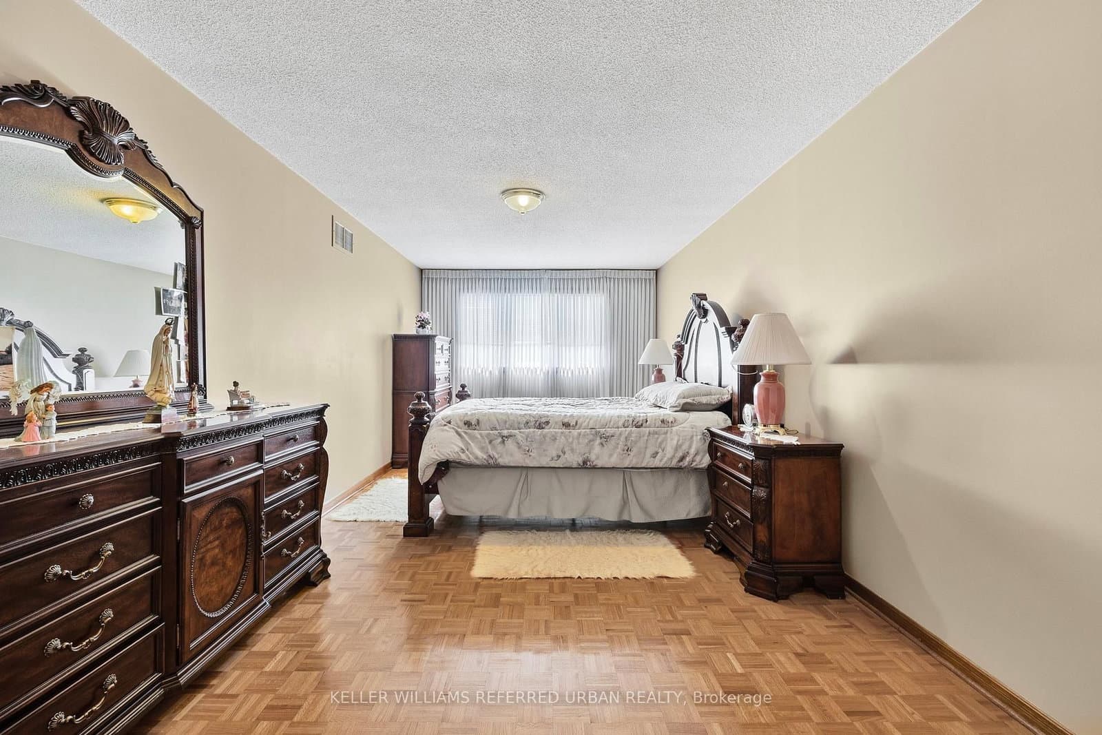 160 Miller Park Avenue thumbnail 18
