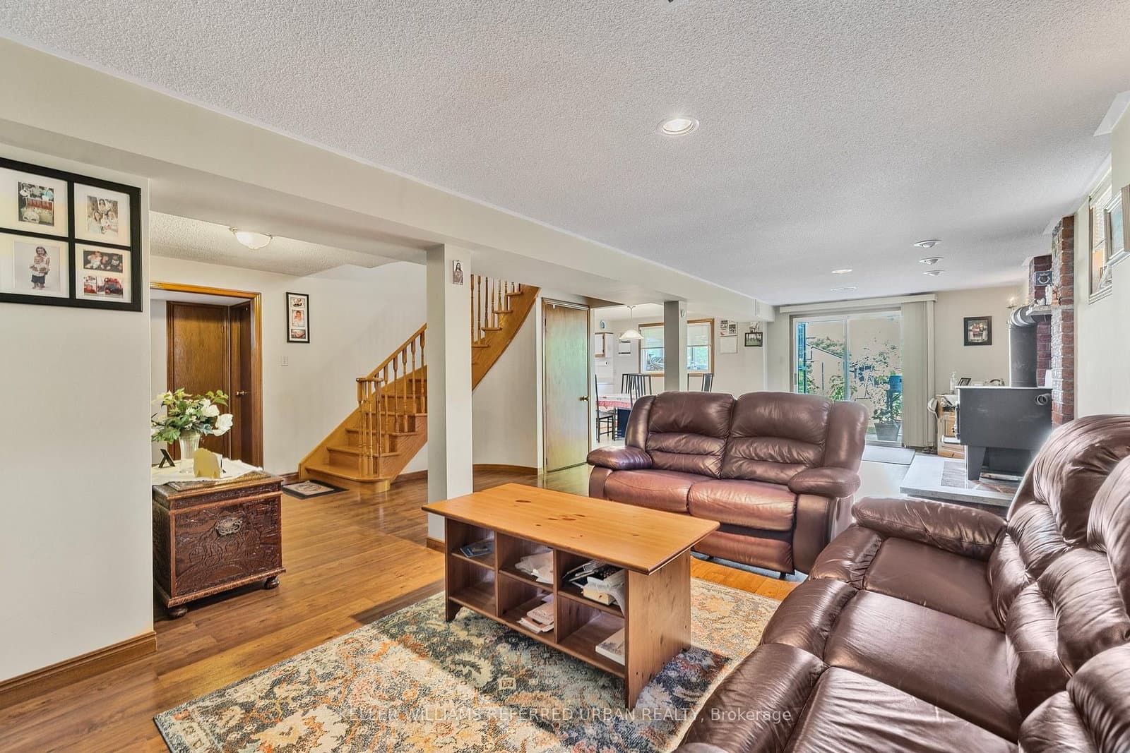 160 Miller Park Avenue thumbnail 23
