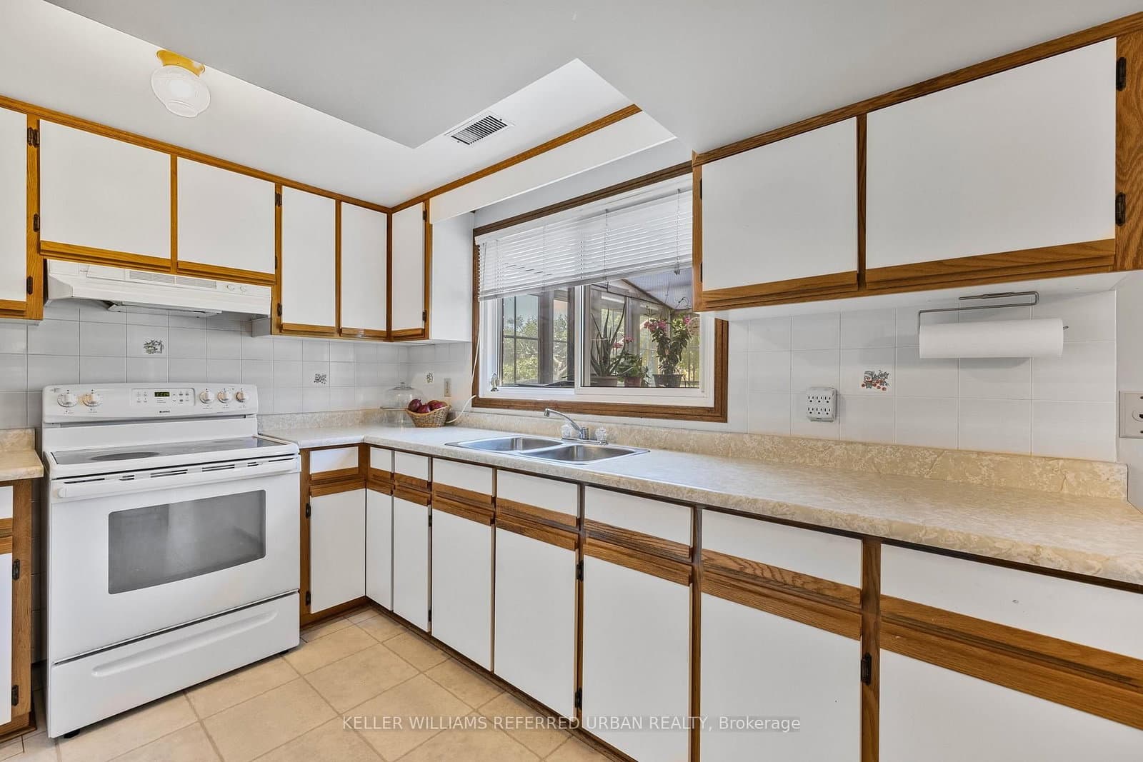 160 Miller Park Avenue thumbnail 26
