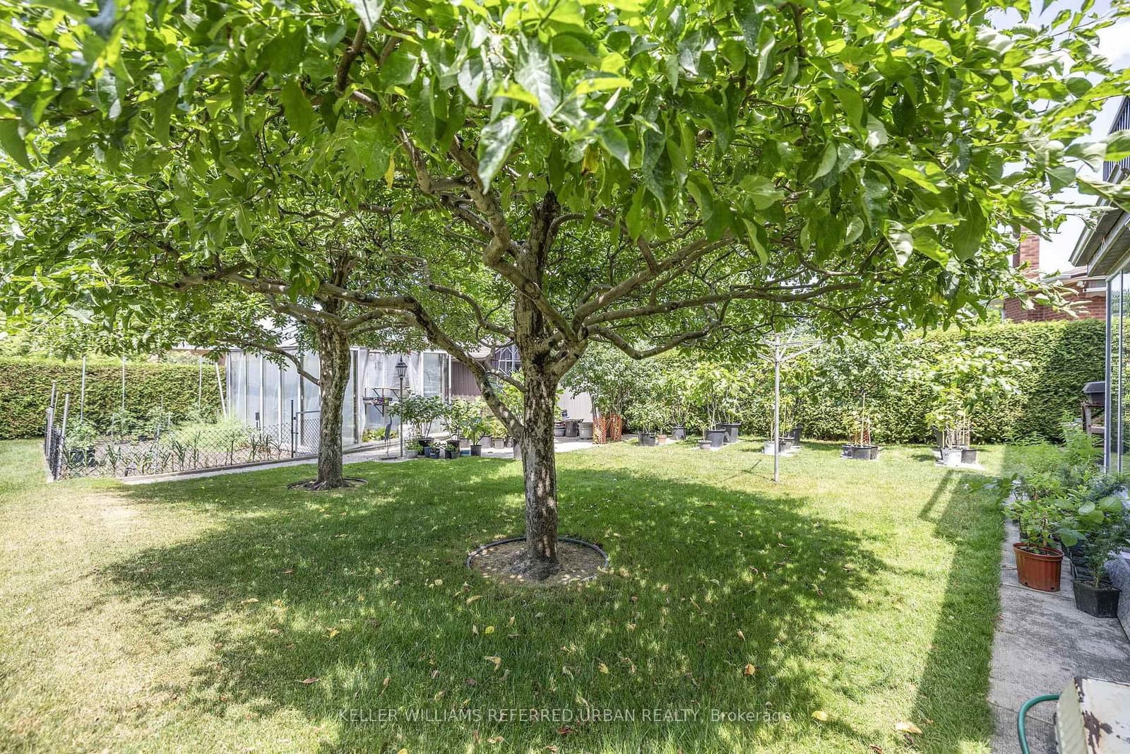 160 Miller Park Avenue thumbnail 33