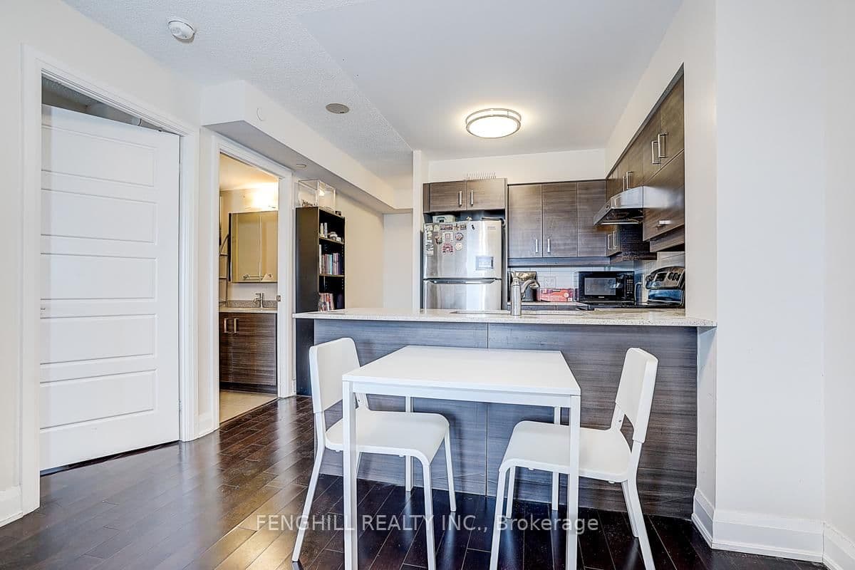 1 Uptown Drive, Unit 2010 thumbnail 4