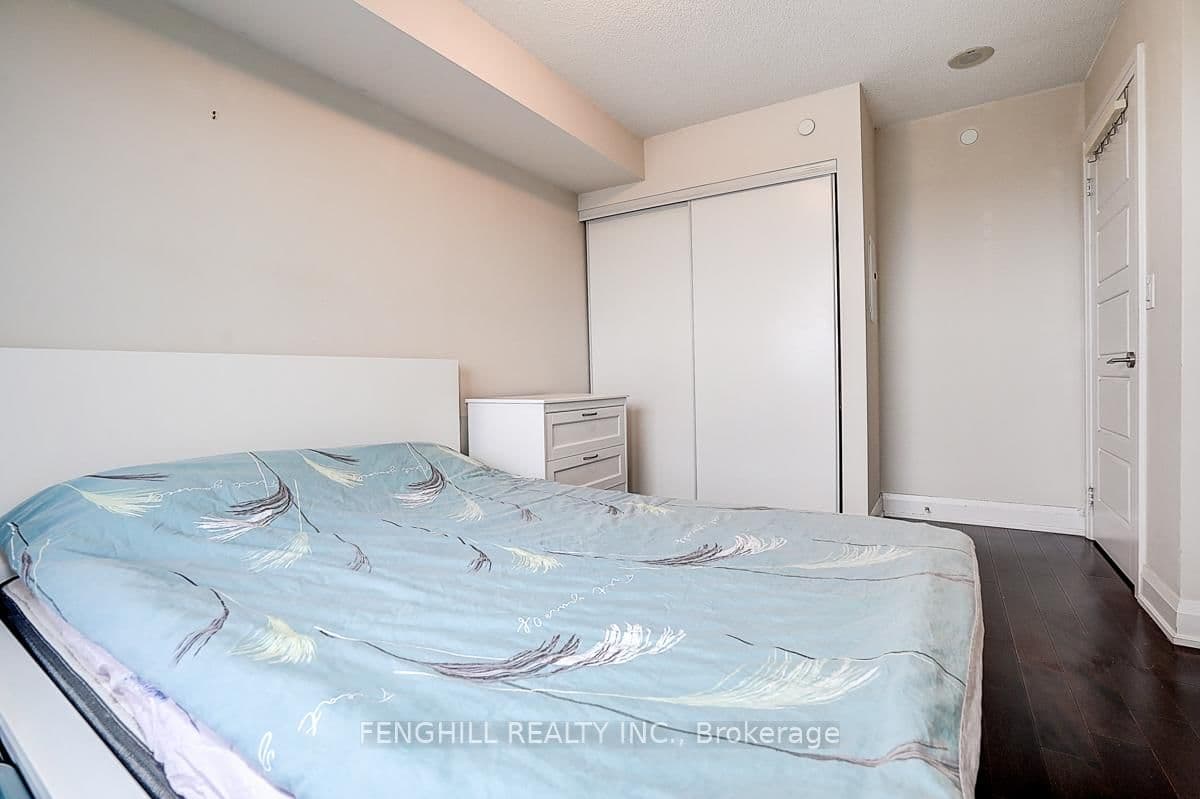 1 Uptown Drive, Unit 2010 thumbnail 8