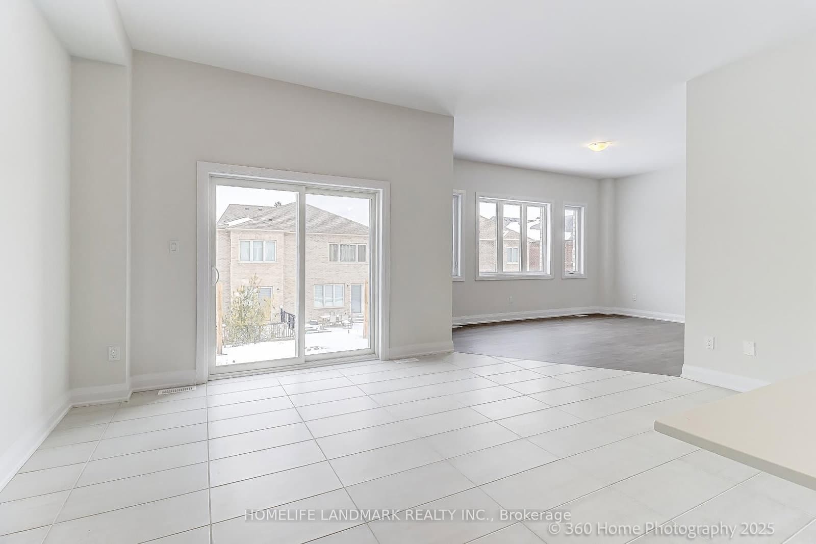 241 SEGUIN Street thumbnail 9