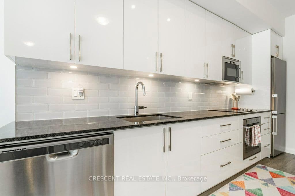 99 Eagle Rock Way, Unit TH101 thumbnail 6