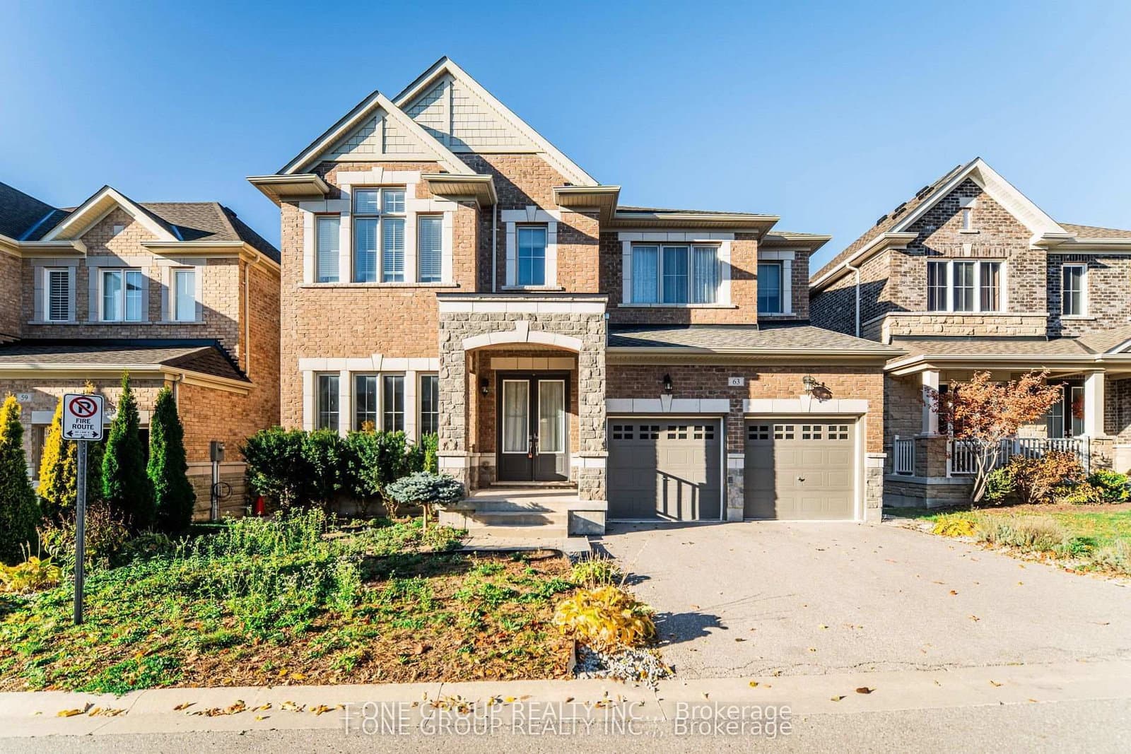 63 Ken Sinclair Crescent - Image 1