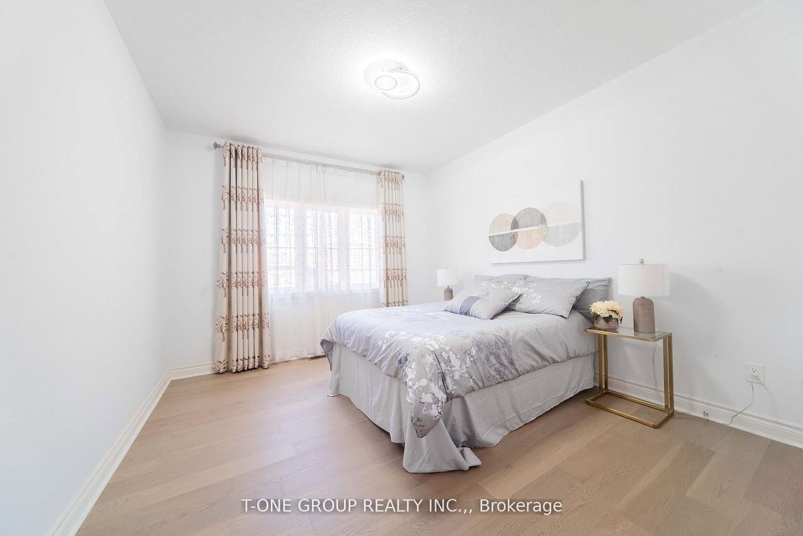 63 Ken Sinclair Crescent thumbnail 31