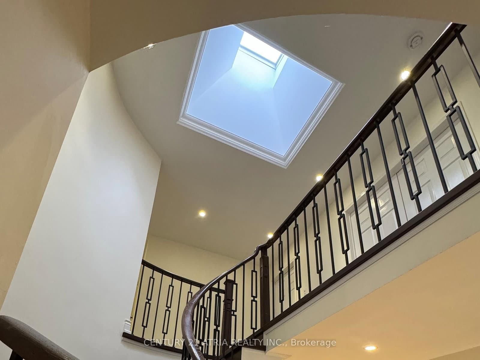 15 Timpson Drive thumbnail 3