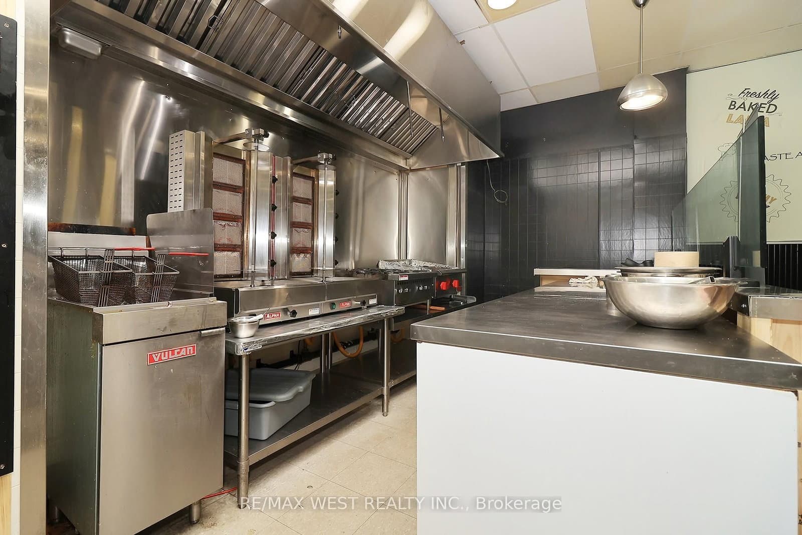 1118 Centre Street, Unit 21 thumbnail 10