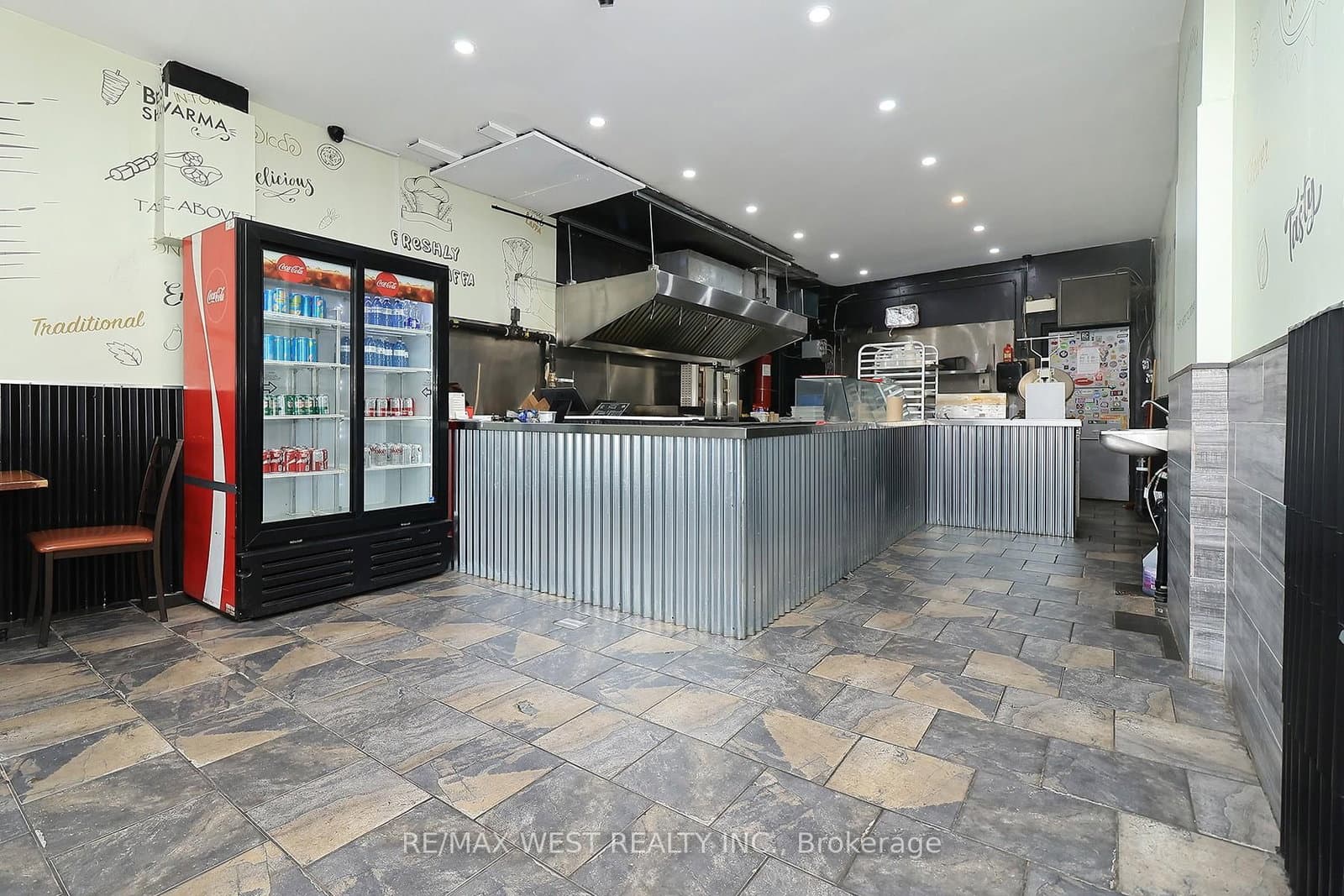 1118 Centre Street, Unit 21 thumbnail 23