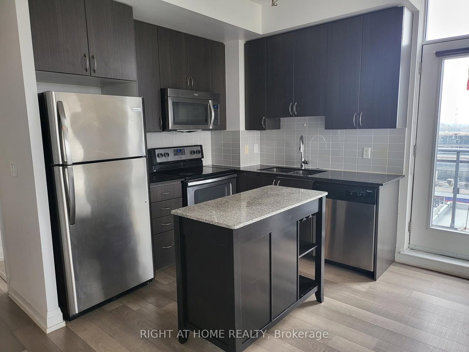 #1021 - 370 Highway 7 E