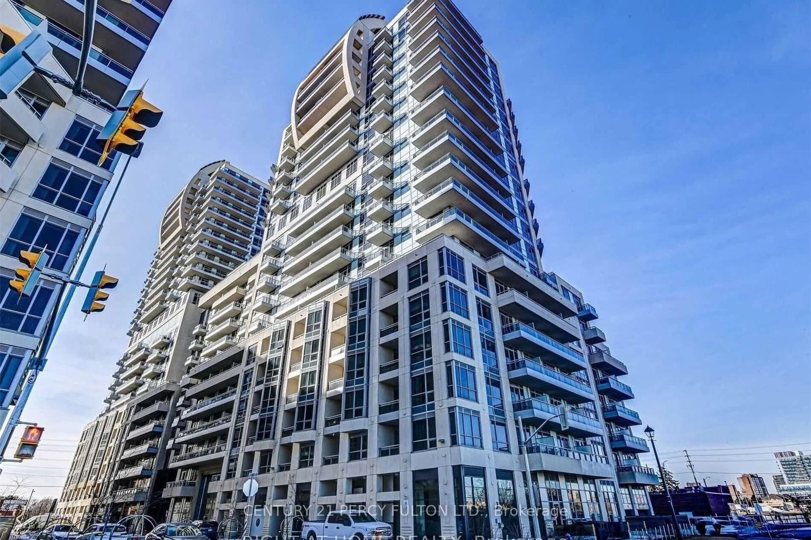 #512 - 9205 Yonge Street