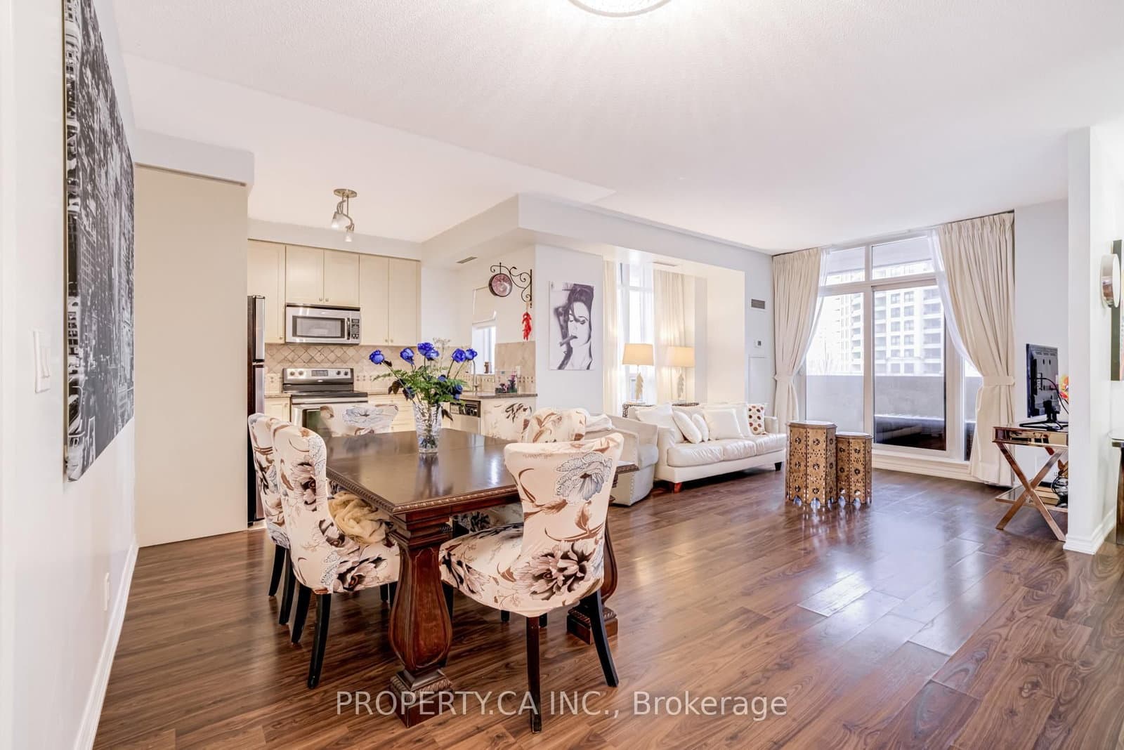 #305 - 9235 Jane Street