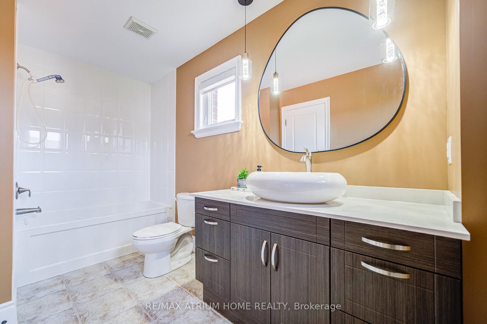 9 Berkshire Crescent thumbnail 37