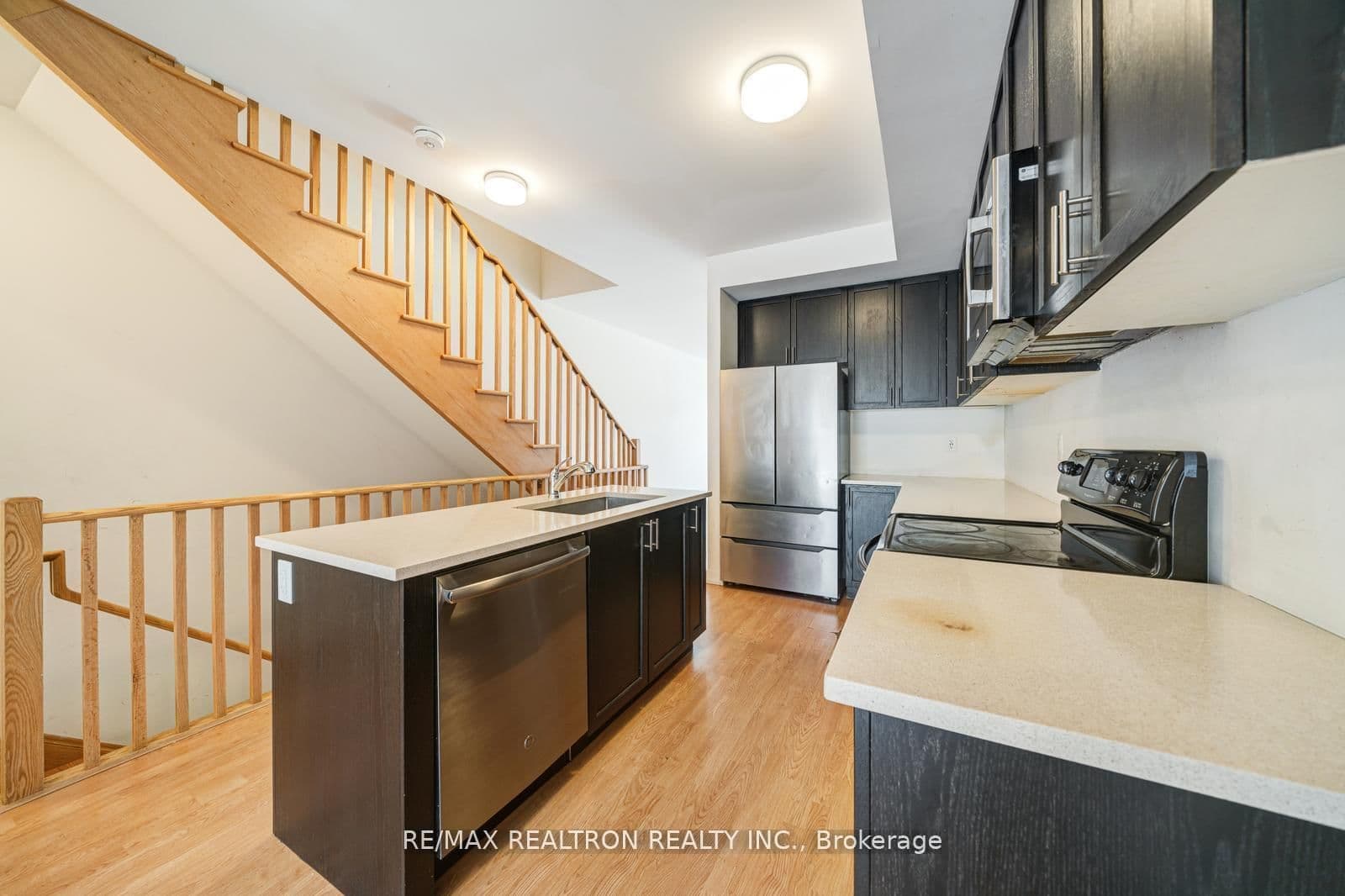 119 Cornell Rouge Boulevard thumbnail 16