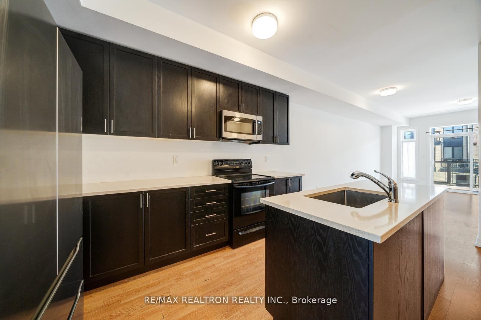 119 Cornell Rouge Boulevard thumbnail 17