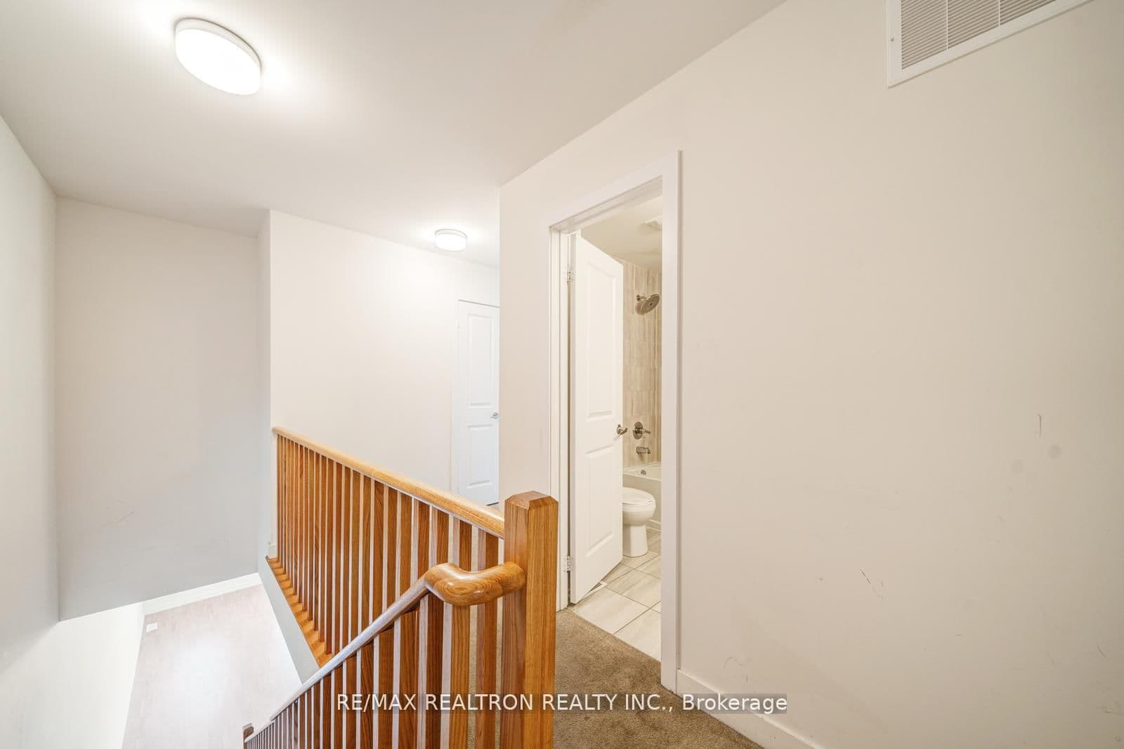119 Cornell Rouge Boulevard thumbnail 31