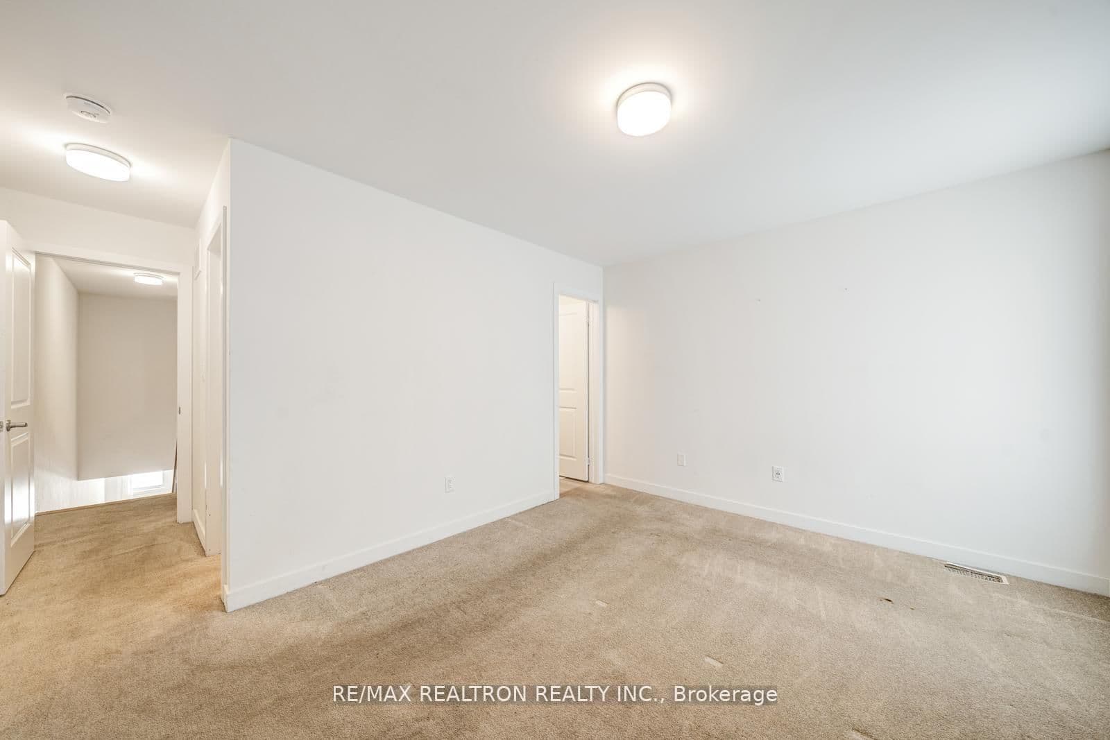 119 Cornell Rouge Boulevard thumbnail 34