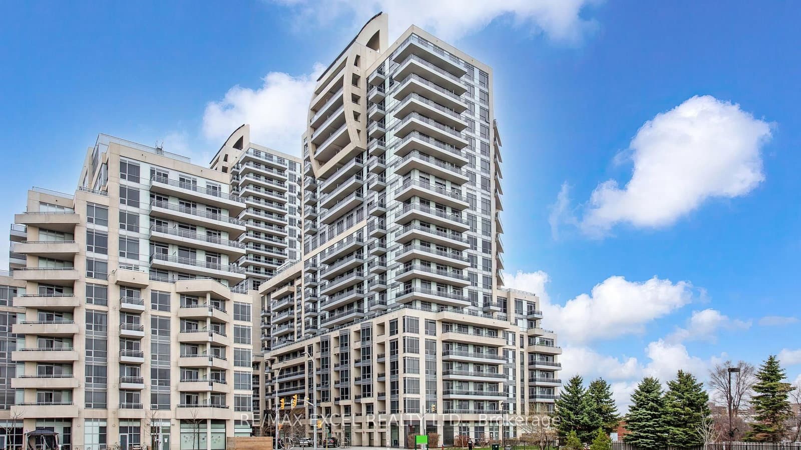 #1709 - 9205 Yonge Street