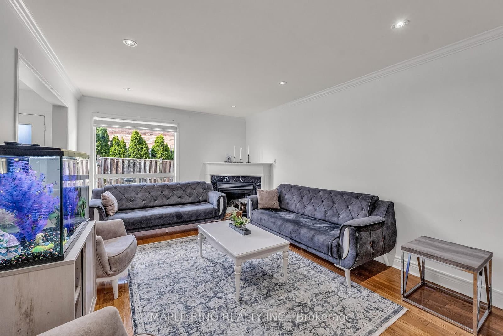 36 Laurelhurst Crescent thumbnail 5